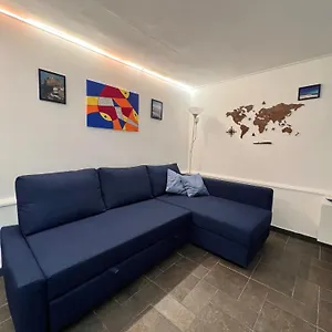 G House , Catania Italia